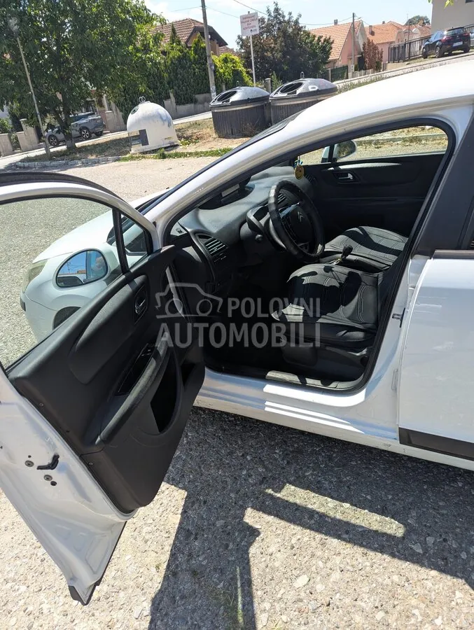 Citroen C4 2007 photo 5