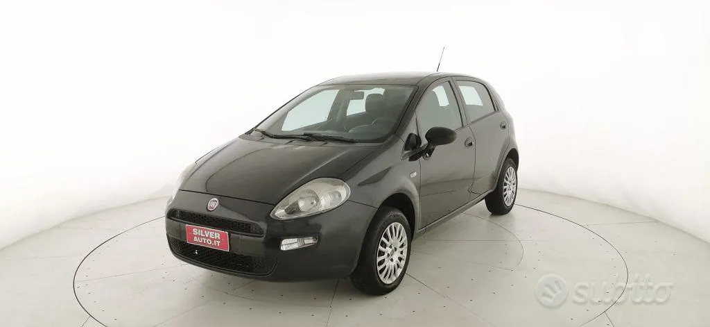 Fiat Grande Punto 2010 photo 3