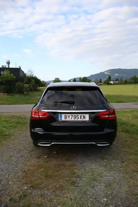 Mercedes-Benz C-Class 2016 photo 2