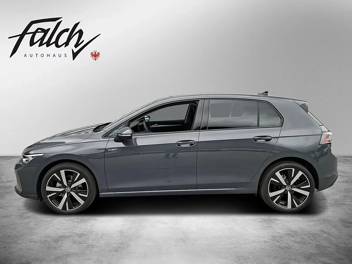 Volkswagen Golf 2026 photo 2