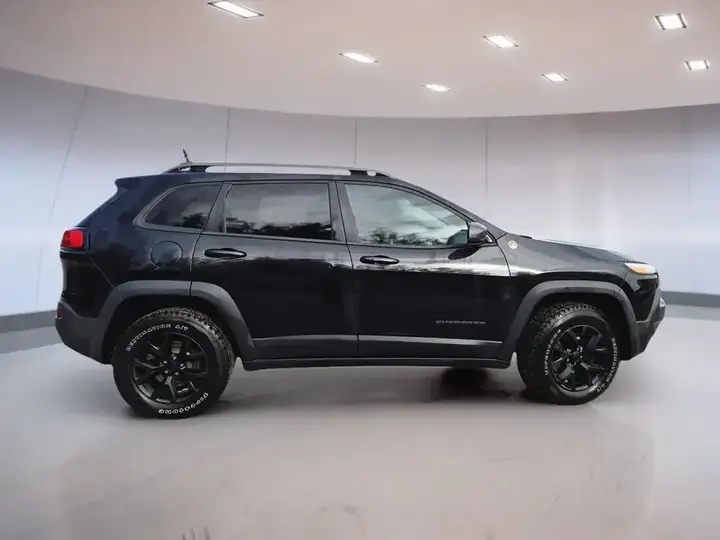 Jeep Cherokee 2016 photo 4