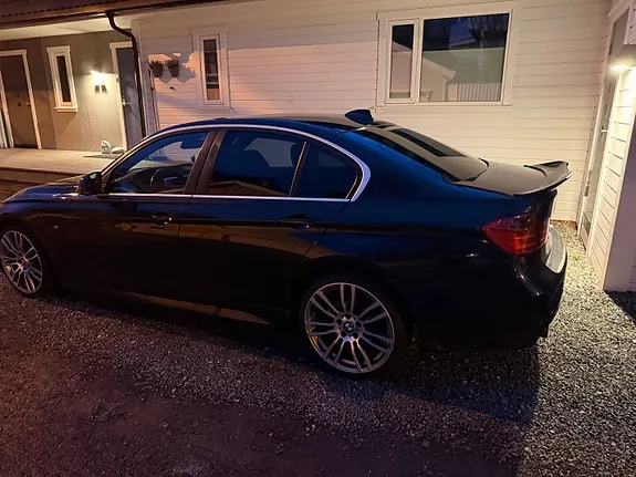 BMW 318D 2014 photo 3
