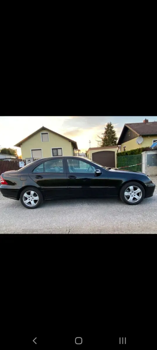 Mercedes-Benz C-Class 2005 photo 3
