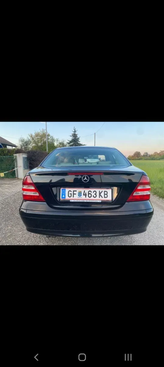 Mercedes-Benz C-Class 2005 photo 2