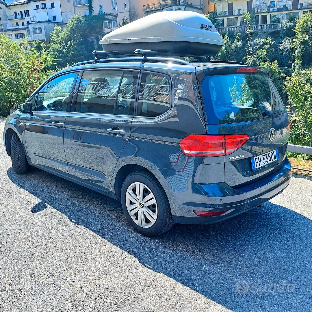 Volkswagen Touran 2017 photo 4