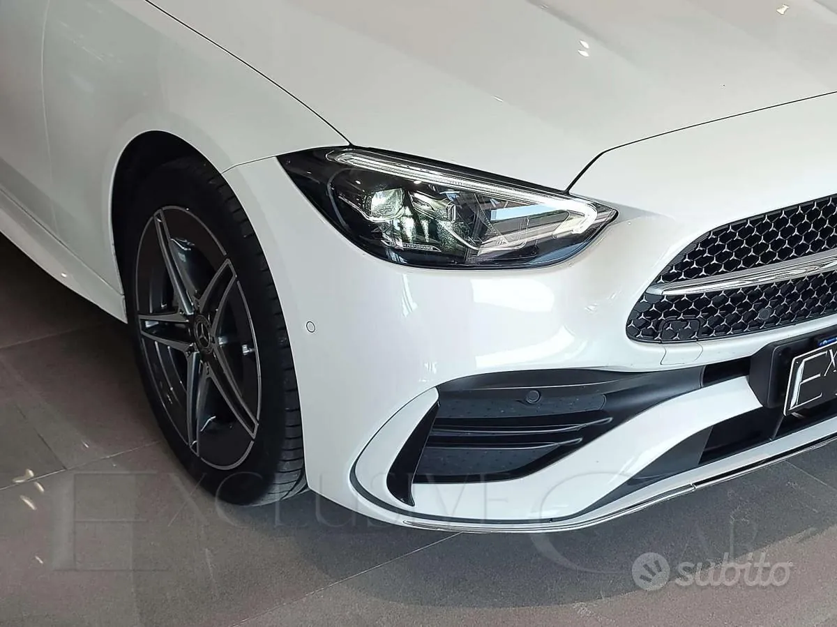 Mercedes-Benz C300 2023 photo 5