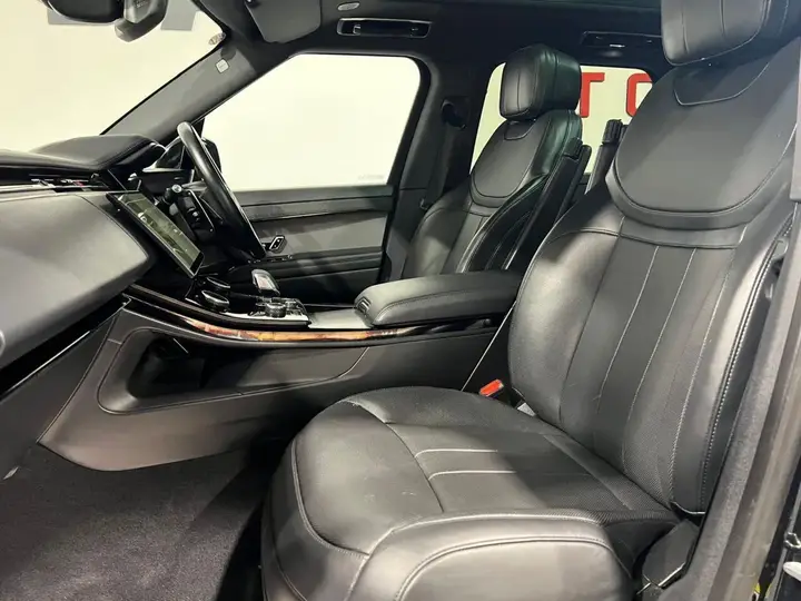 Land Rover Range Rover Sport 2023 photo 3