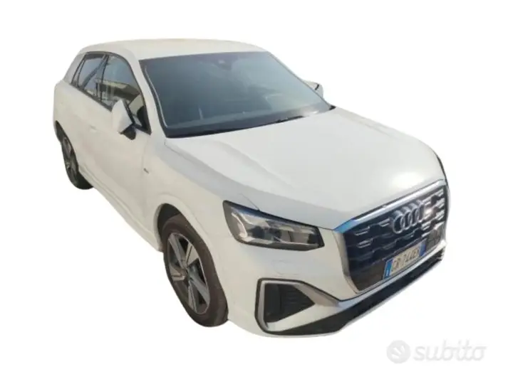 Audi Q2 2023 photo 2