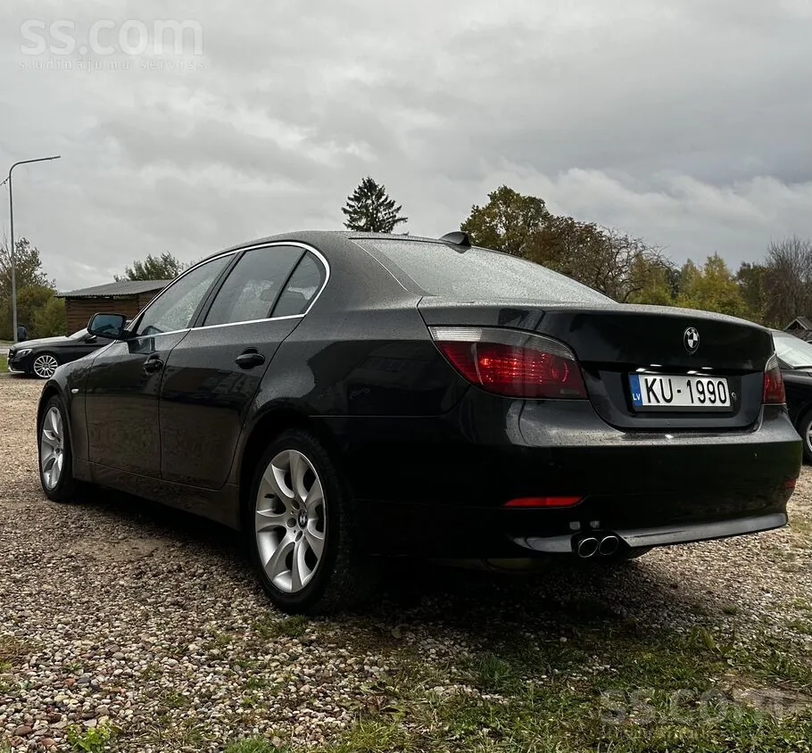 BMW 530D 2004 photo 2