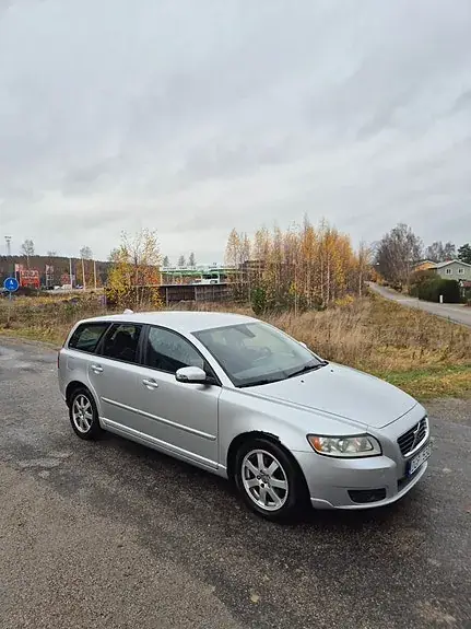 Volvo V50 2008 photo 2
