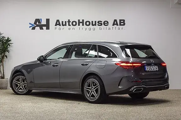 Mercedes-Benz C 300 2024 photo 2