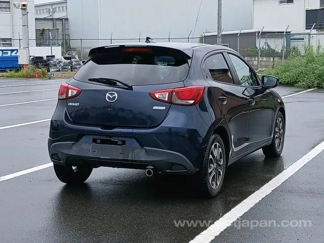 Mazda Demi 2016 photo 4