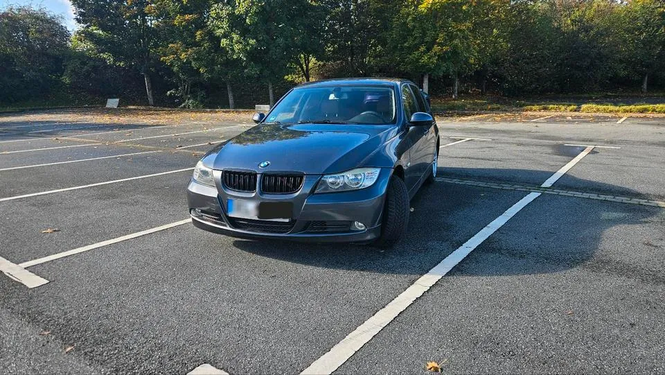 BMW E90