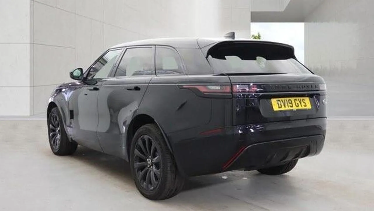Land Rover Range Rover Velar 2019 photo 3