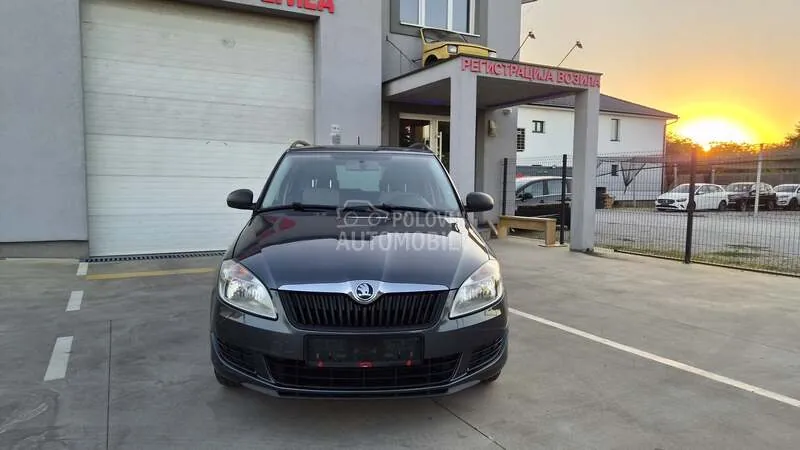 Skoda Fabia 2014 photo 3