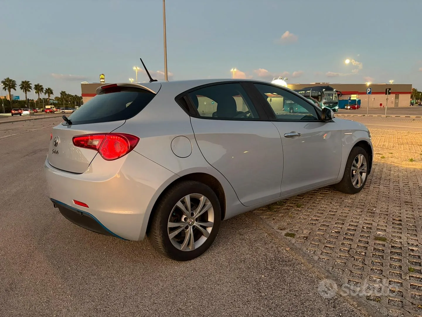 Alfa Romeo Giulietta 2014 photo 4