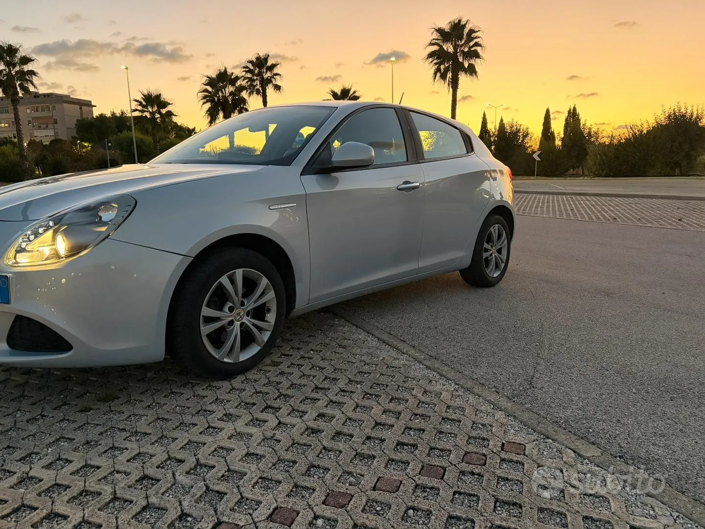 Alfa Romeo Giulietta 2014 photo 2