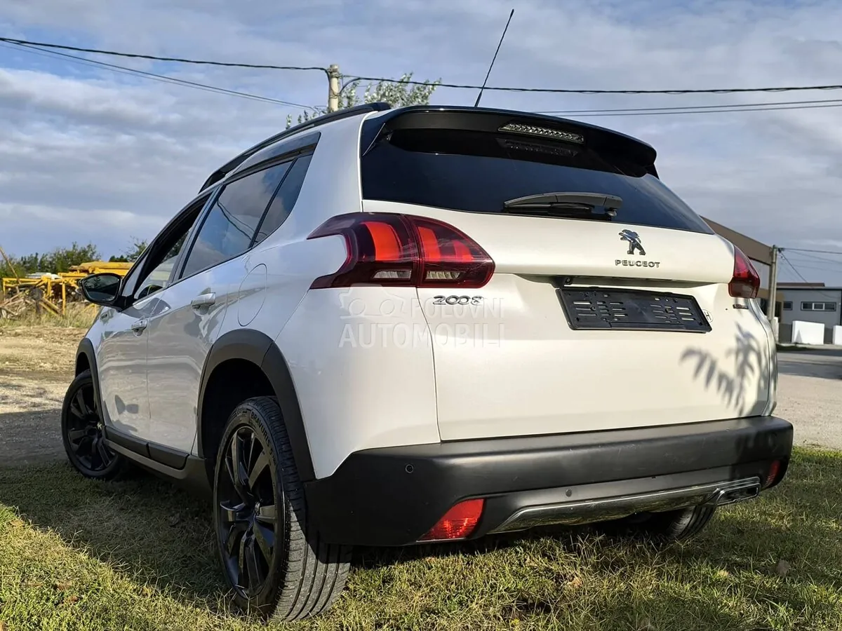 Peugeot 2008 2016 photo 5