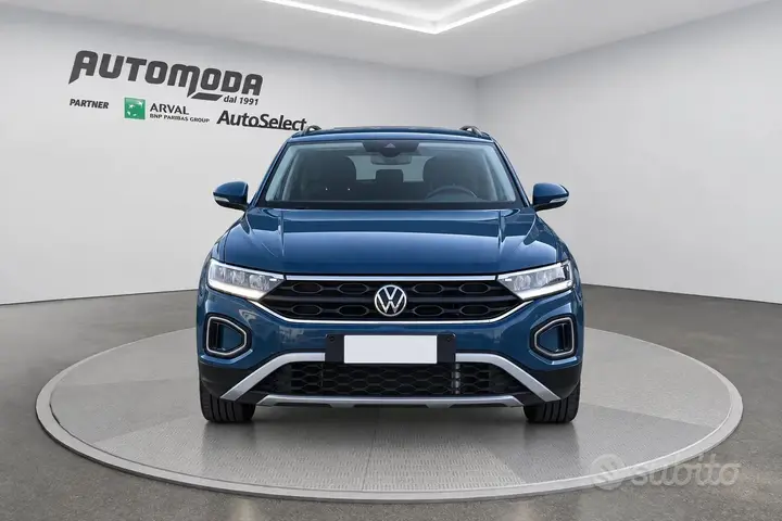 Volkswagen T-Roc 2022 photo 2