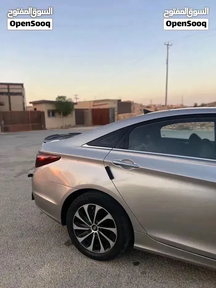 Hyundai Sonata 2011 photo 4