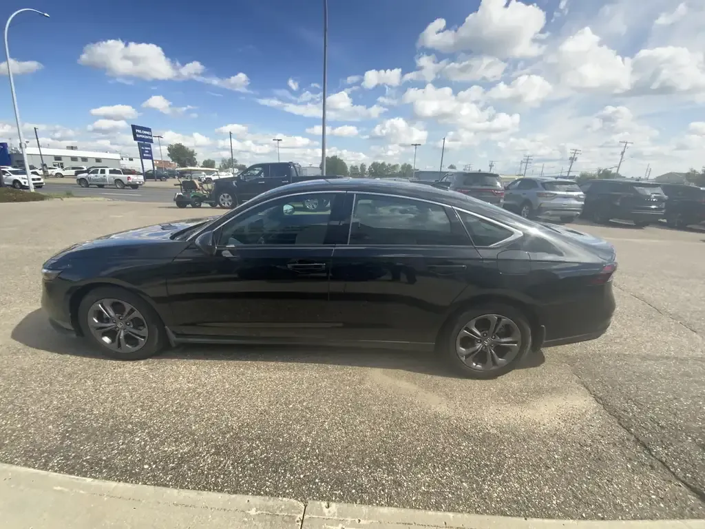 Honda Accord 2024 photo 5