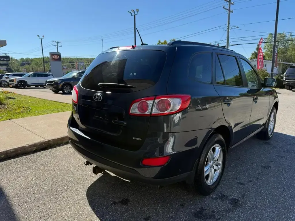 Hyundai Santa Fe 2012 photo 3