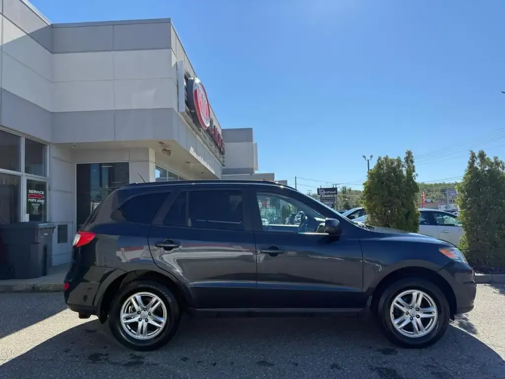 Hyundai Santa Fe 2012 photo 2