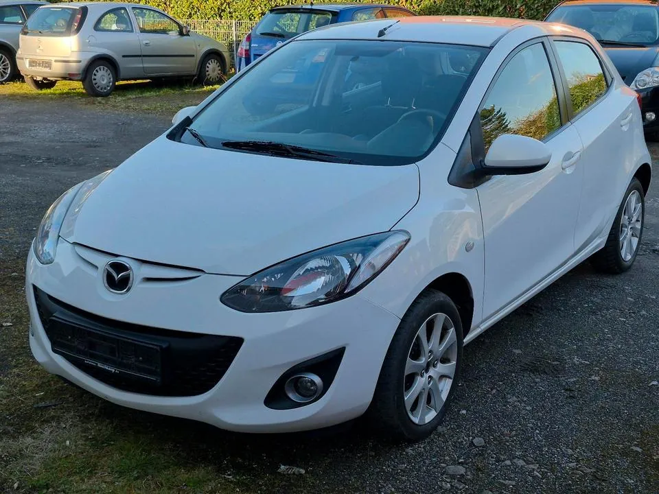 Mazda 2