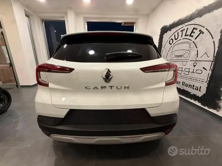 Renault Captur 2024 photo 4