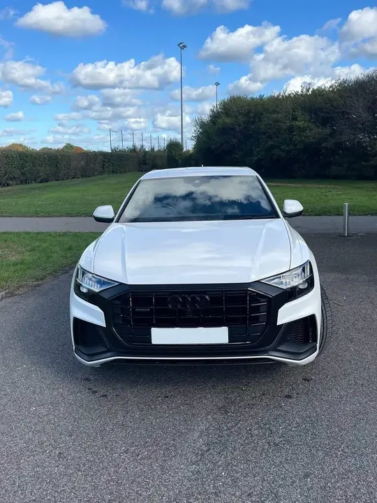Audi Q8 2019 photo 2