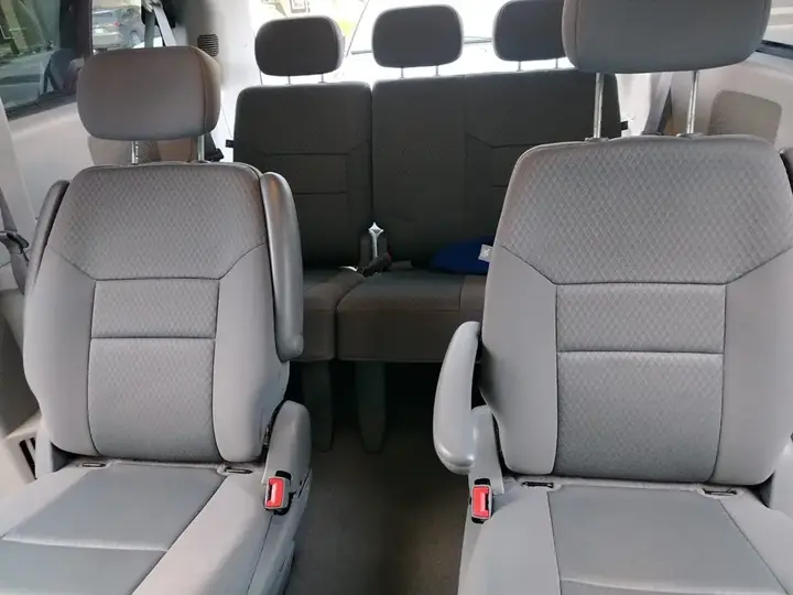 Dodge Caravan 2009 photo 3