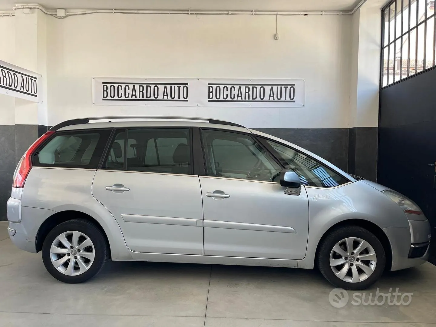 Citroen C4 Grand Picasso 2010 photo 3