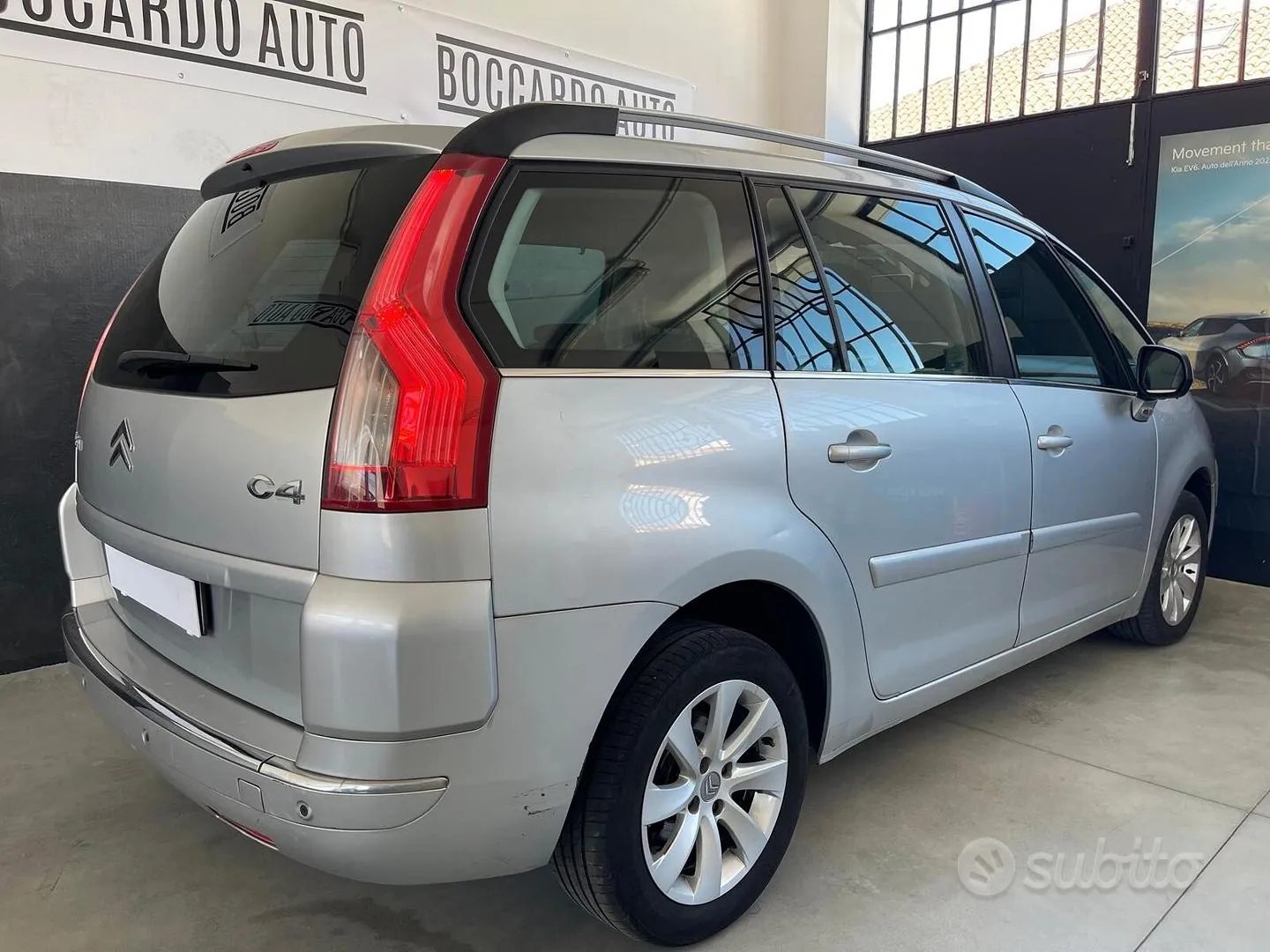 Citroen C4 Grand Picasso 2010 photo 4