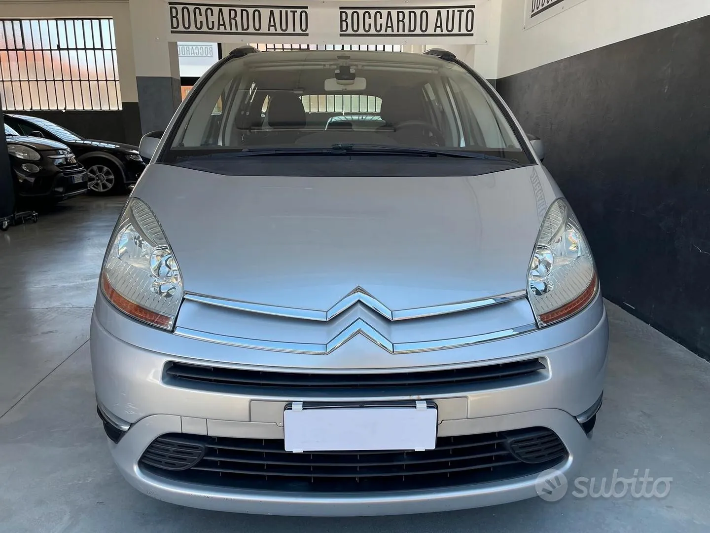 Citroen C4 Grand Picasso 2010 photo 2