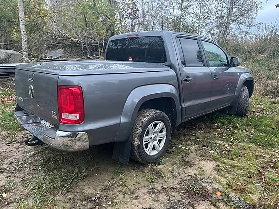 Volkswagen Amarok 2012 photo 2