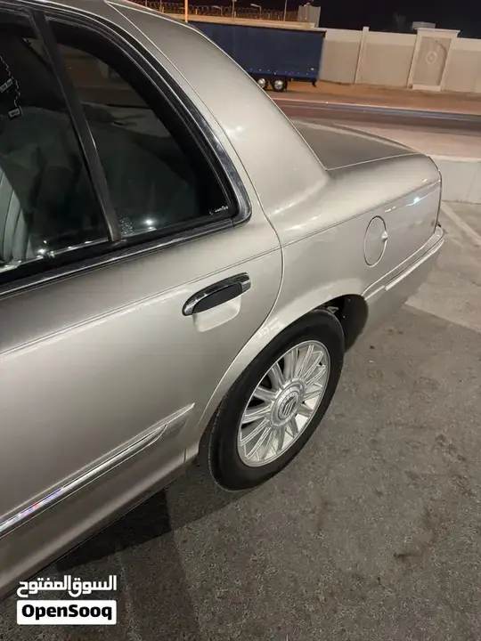 Mercury Grand Marquis 2008 photo 3