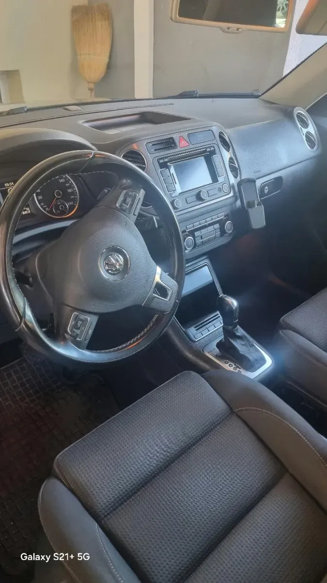 Volkswagen Tiguan 2011 photo 2
