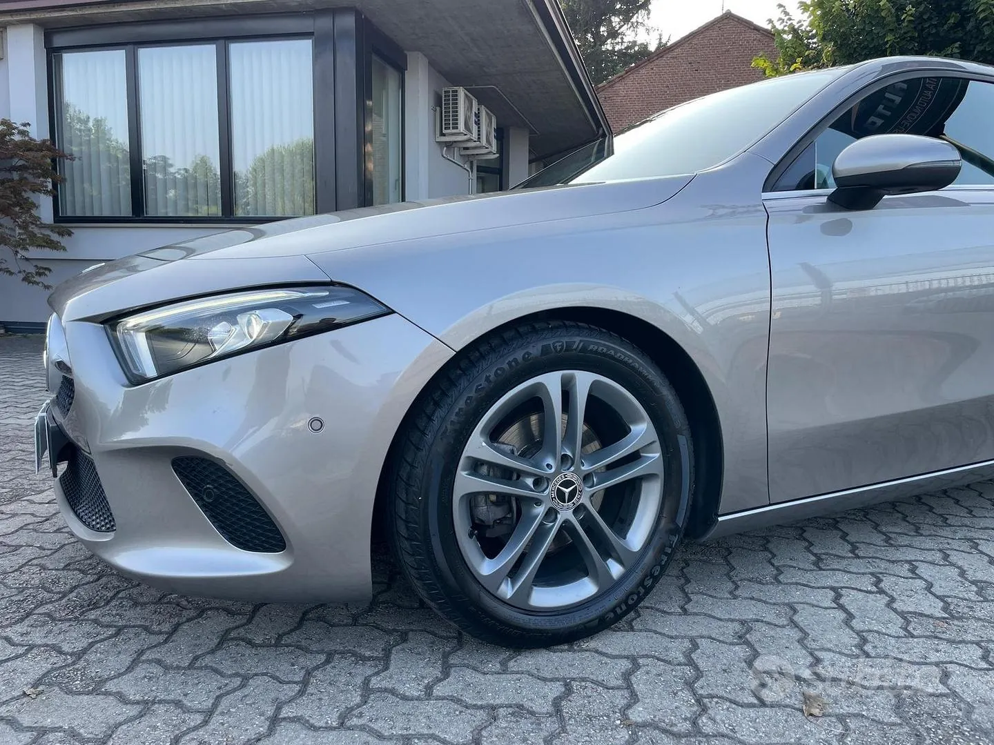 Mercedes-Benz A180 2019 photo 2