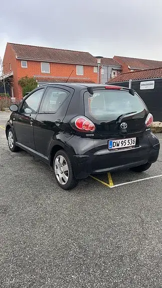 Toyota Aygo 2010 photo 3