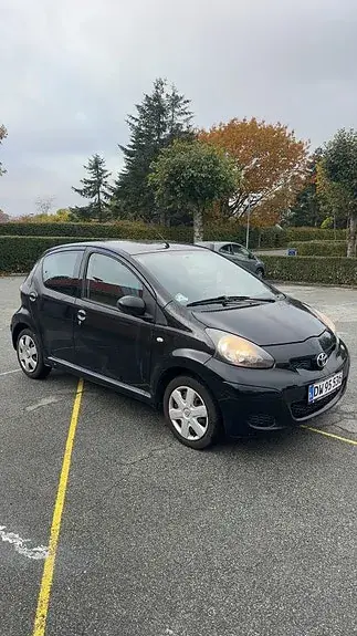 Toyota Aygo 2010 photo 2