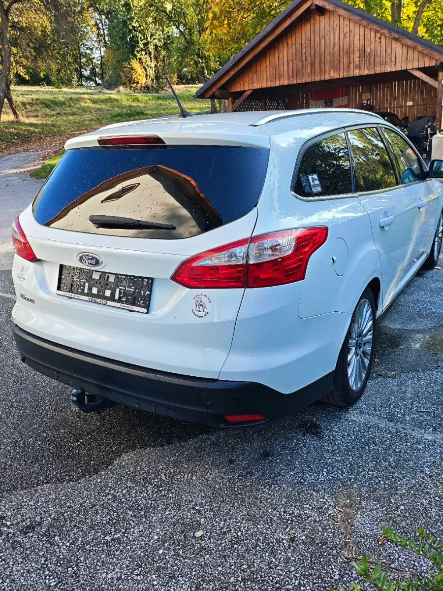Ford Focus 2012 photo 3
