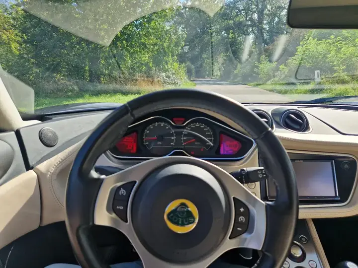 Lotus Evora 2010 photo 3