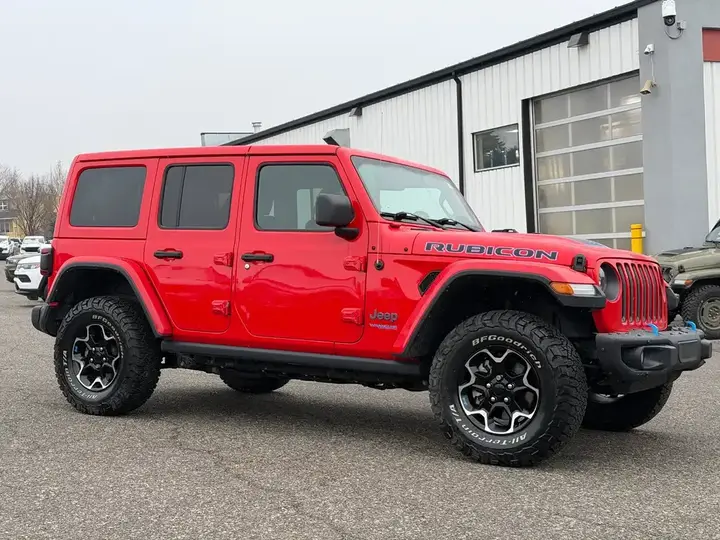 Jeep Wrangler 2022 photo 2