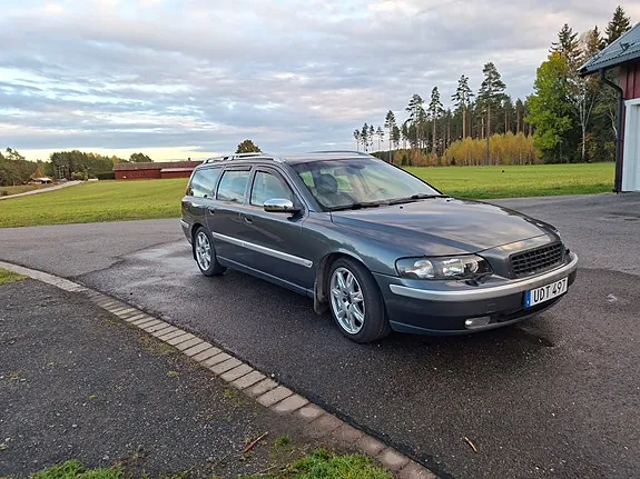 Volvo V70 2004 photo 3