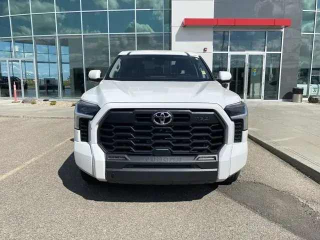 Toyota Tundra 2023 photo 2