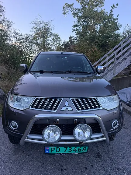 Mitsubishi L200 2010 photo 3