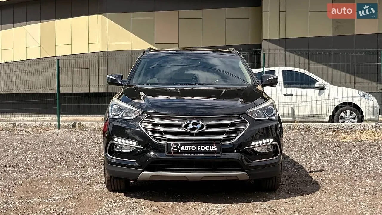 Hyundai Santa Fe 2017 photo 3