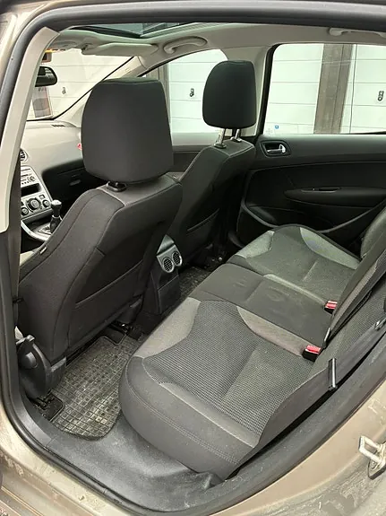 Peugeot 308 2010 photo 4
