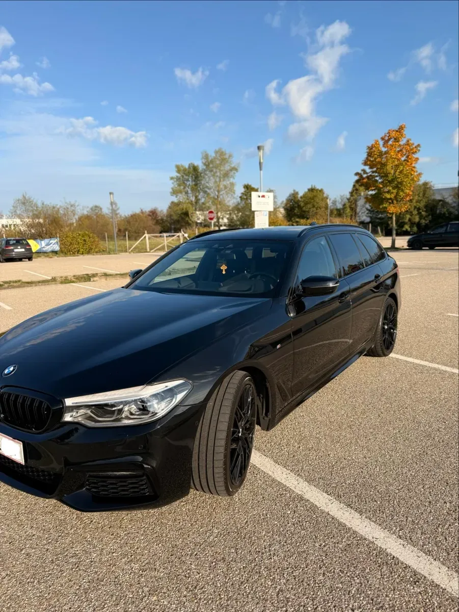 BMW 5 Series 2019 photo 2