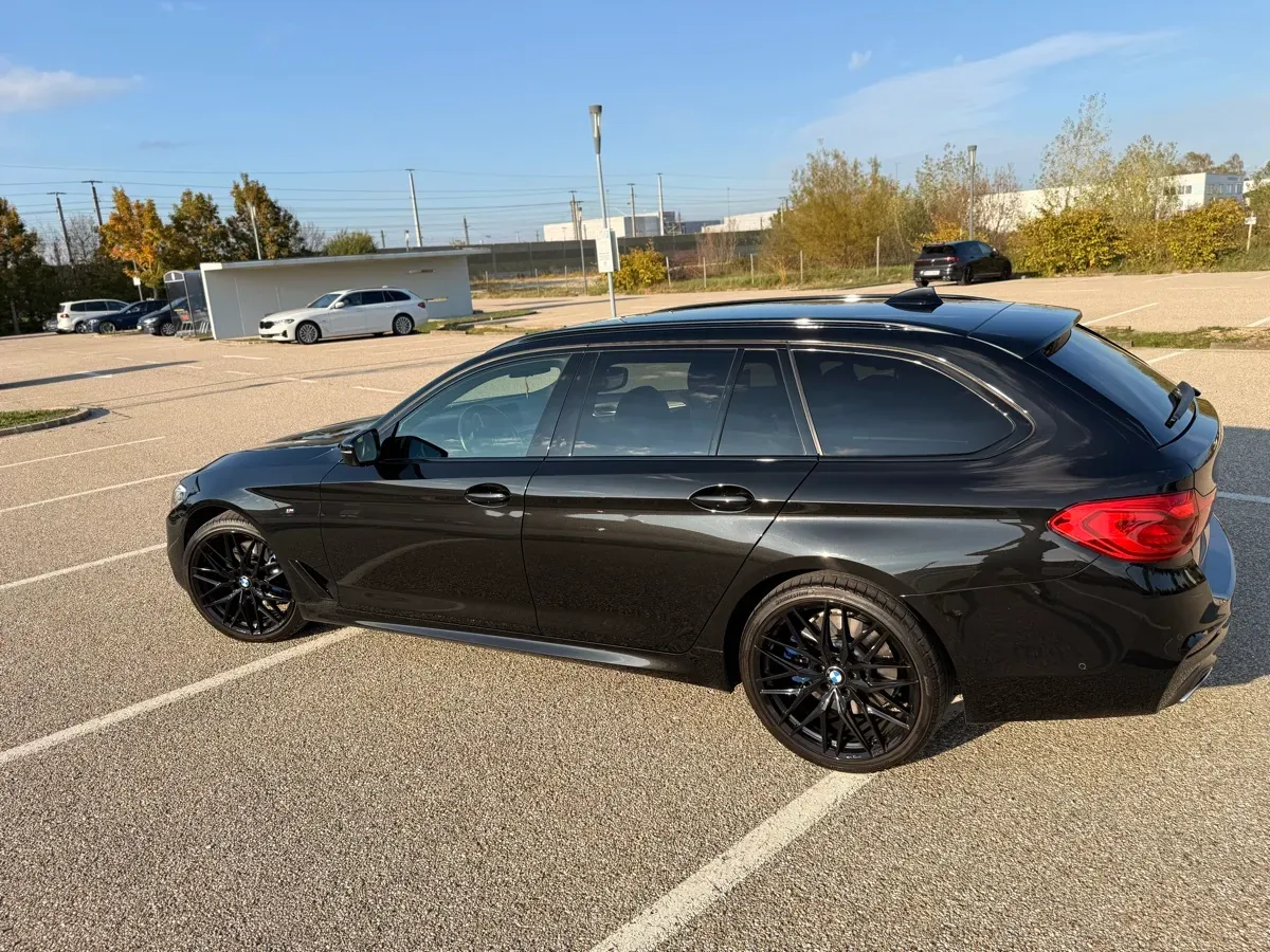 BMW 5 Series 2019 photo 3